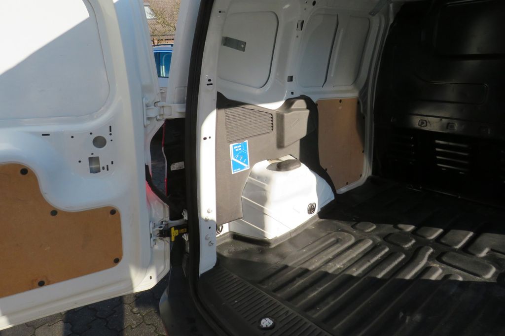 Ford Transit Courier 2020