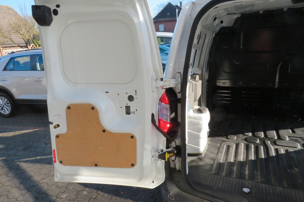 Ford Transit Courier 2020