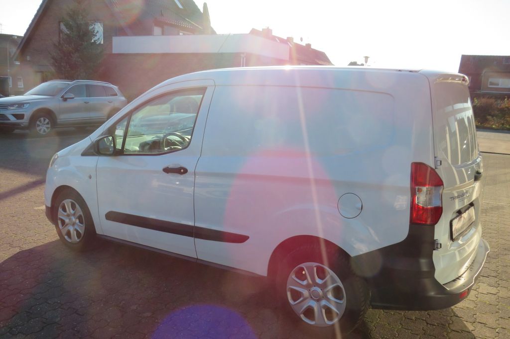 Ford Transit Courier 2020
