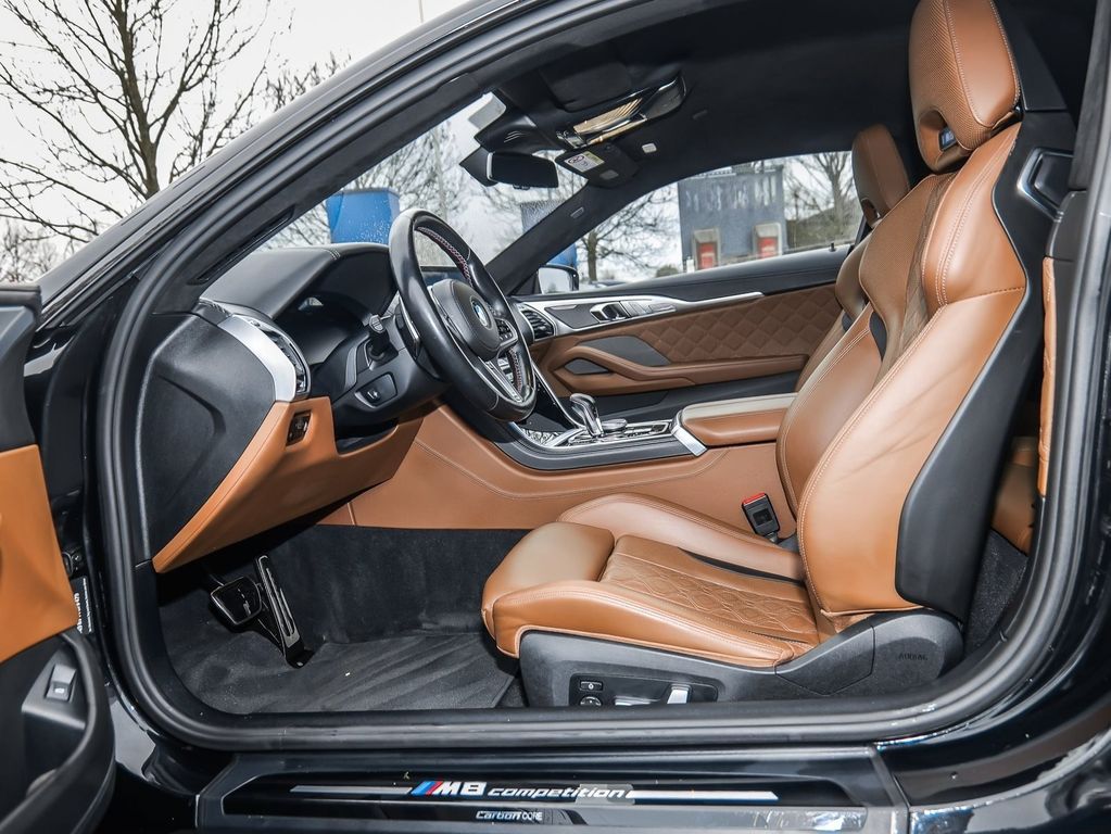 BMW M8 2023