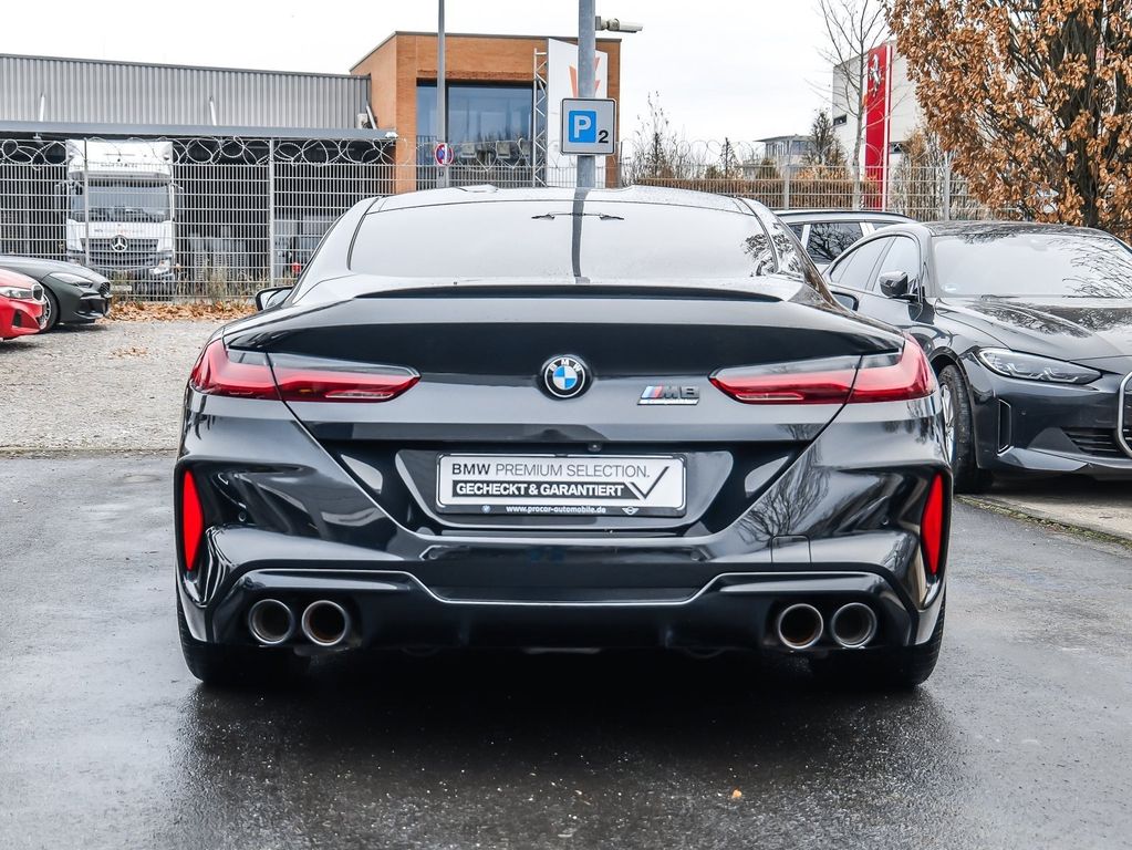 BMW M8 2023