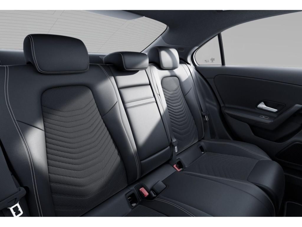 Mercedes-Benz A 200 2023