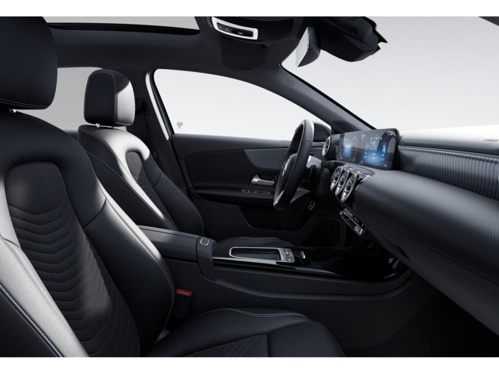 Mercedes-Benz A 200 2023