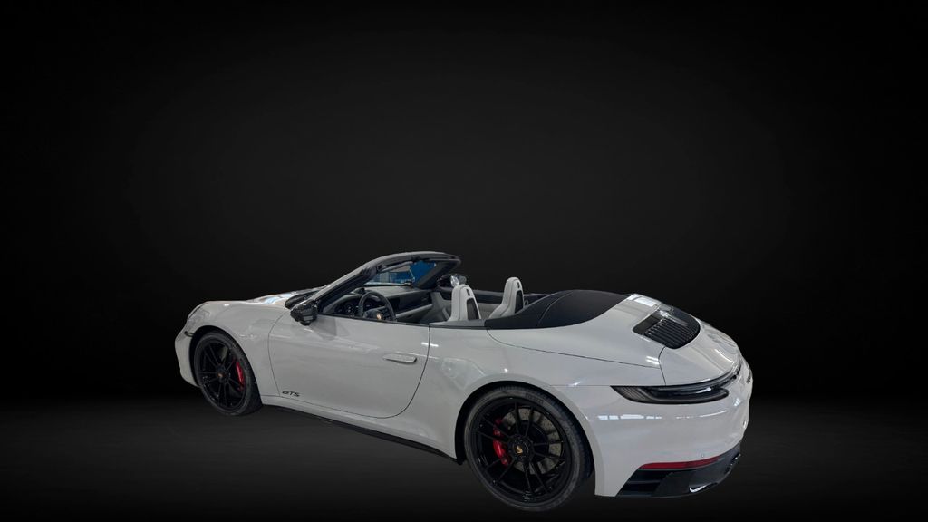 Porsche 911 2023