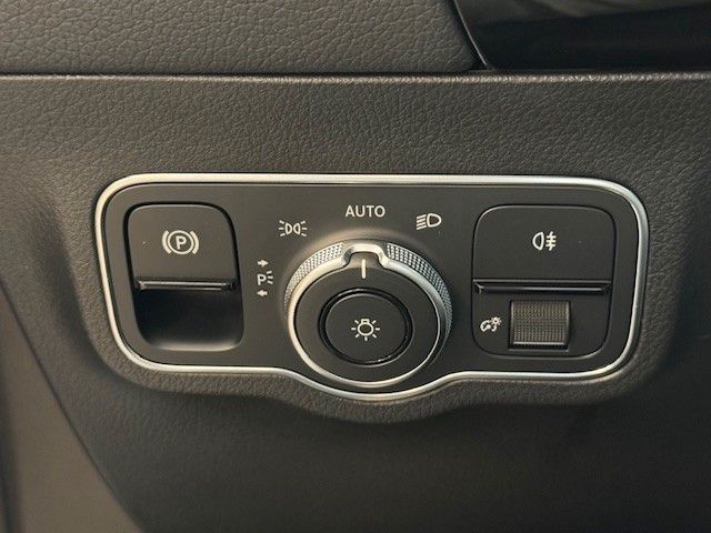 Mercedes-Benz GLA 200 2020