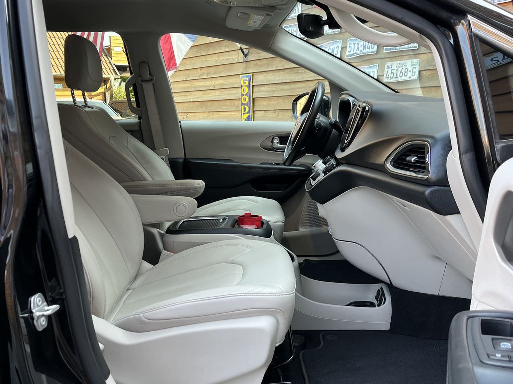 Chrysler Pacifica 2021