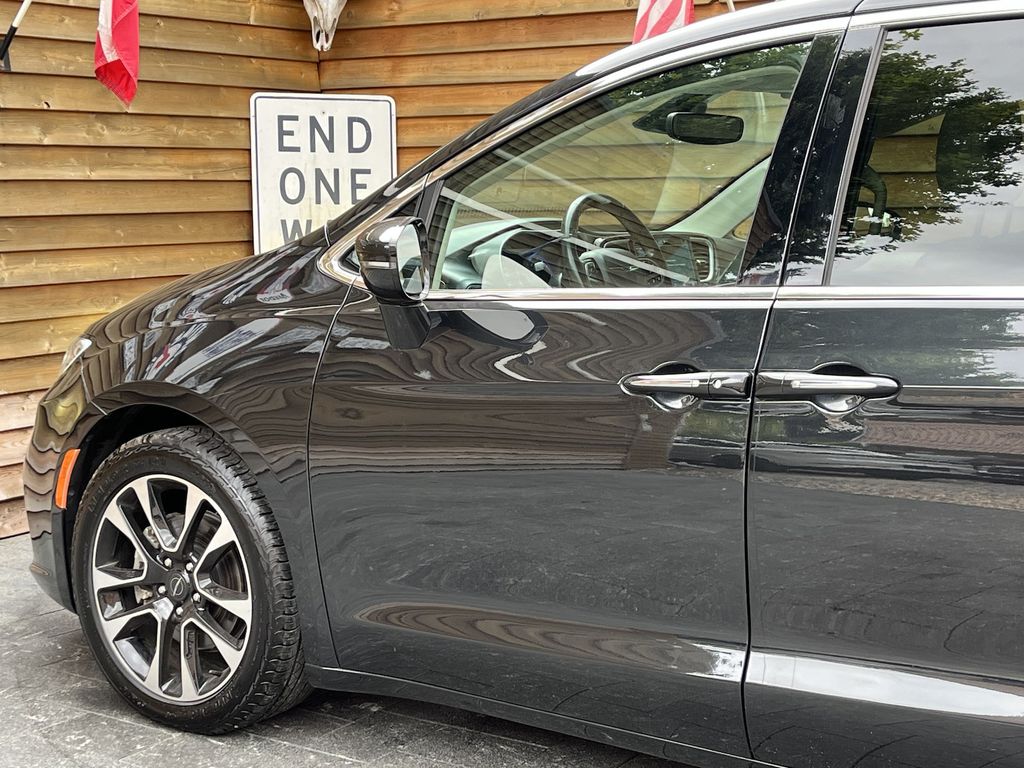 Chrysler Pacifica 2021