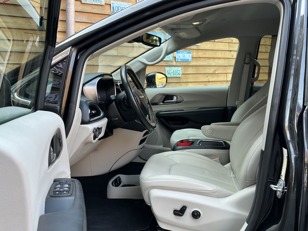 Chrysler Pacifica 2021