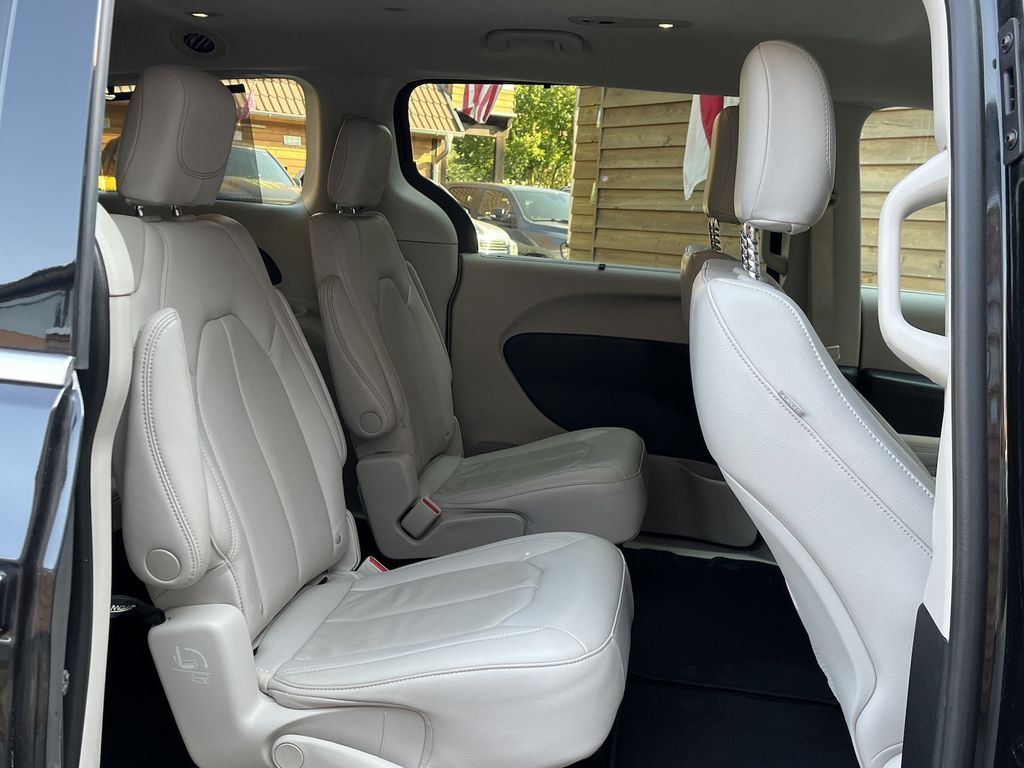 Chrysler Pacifica 2021