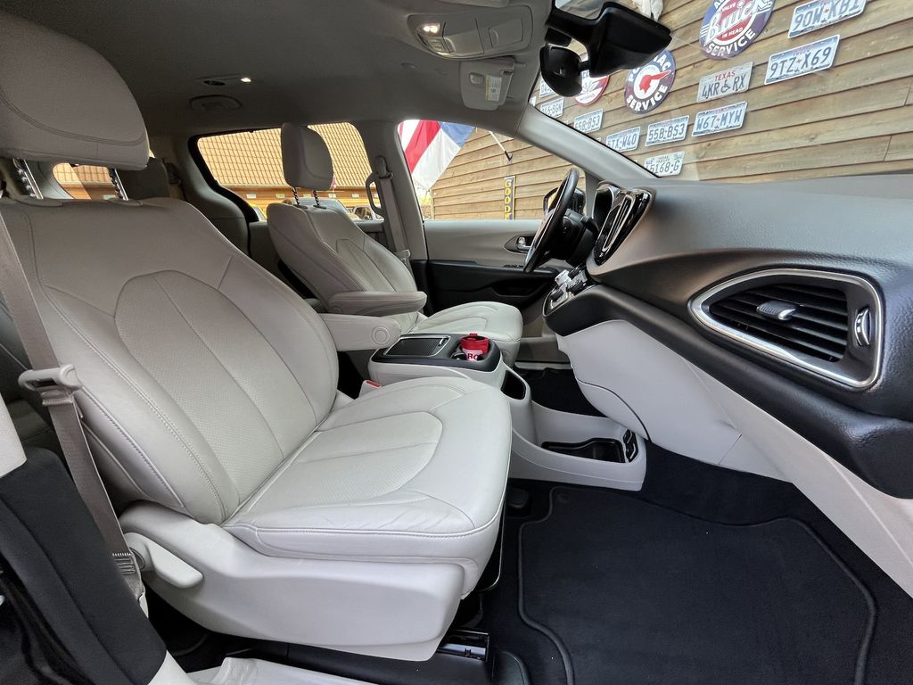 Chrysler Pacifica 2021