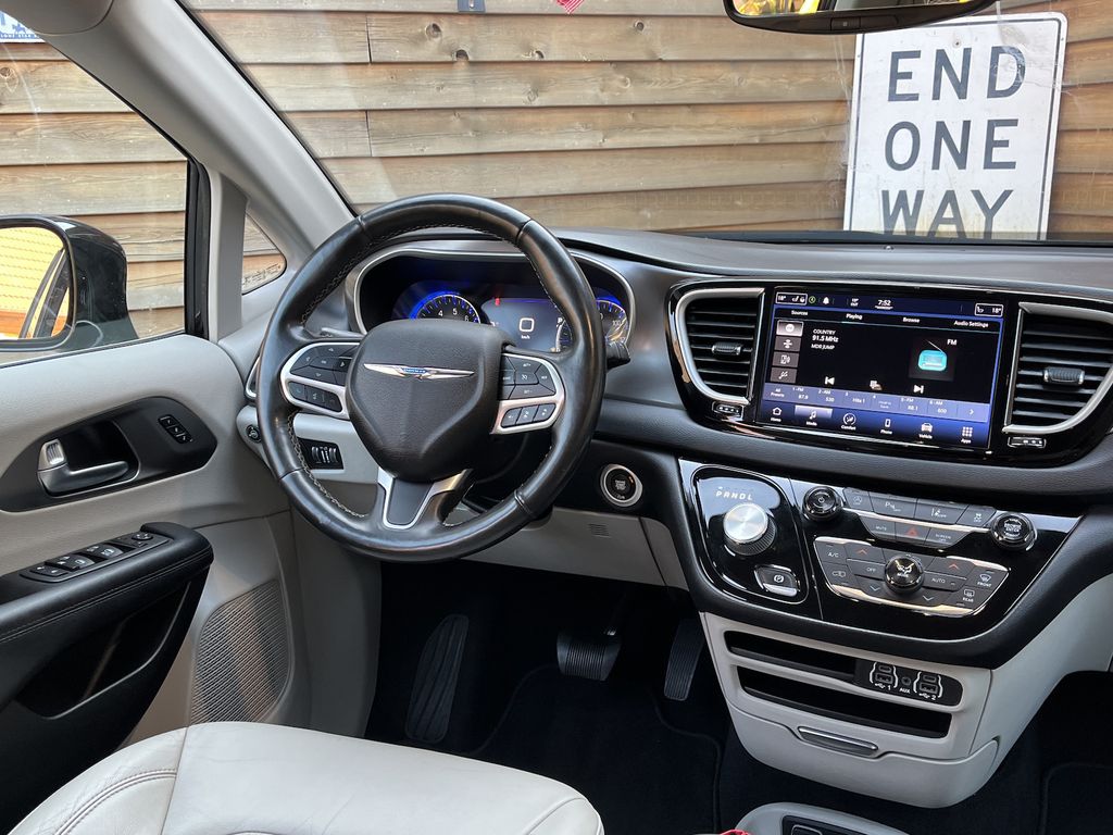 Chrysler Pacifica 2021