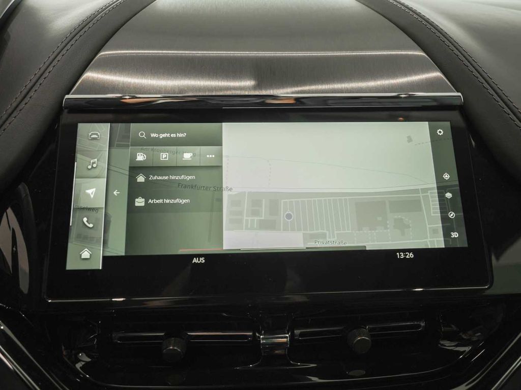 Aston Martin DBX 2025