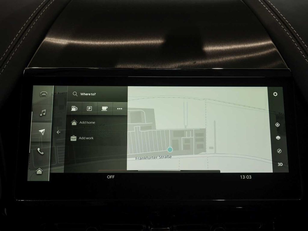 Aston Martin DBX 2025