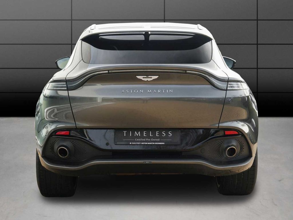 Aston Martin DBX 2024