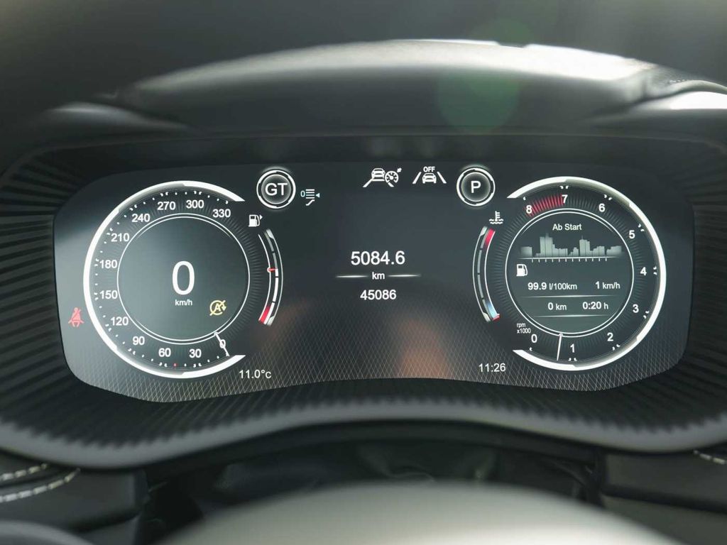 Aston Martin DBX 2024