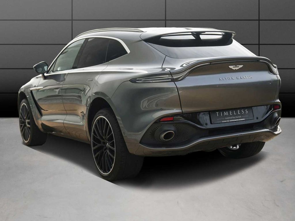 Aston Martin DBX 2024