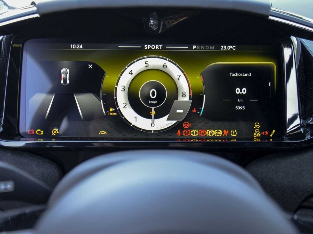 Aston Martin V8 Vantage 2024