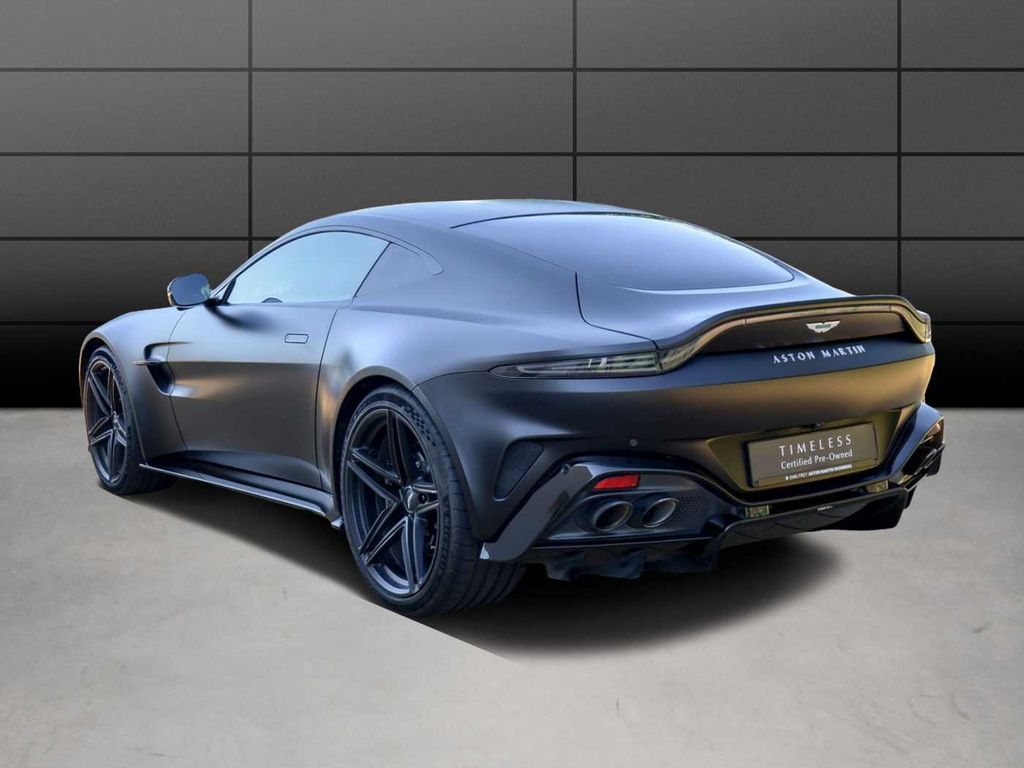 Aston Martin V8 Vantage 2024