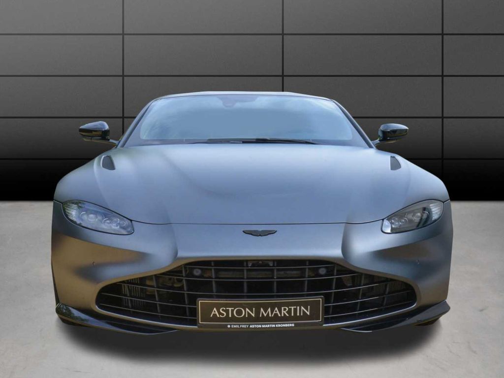 Aston Martin V8 Vantage 2024