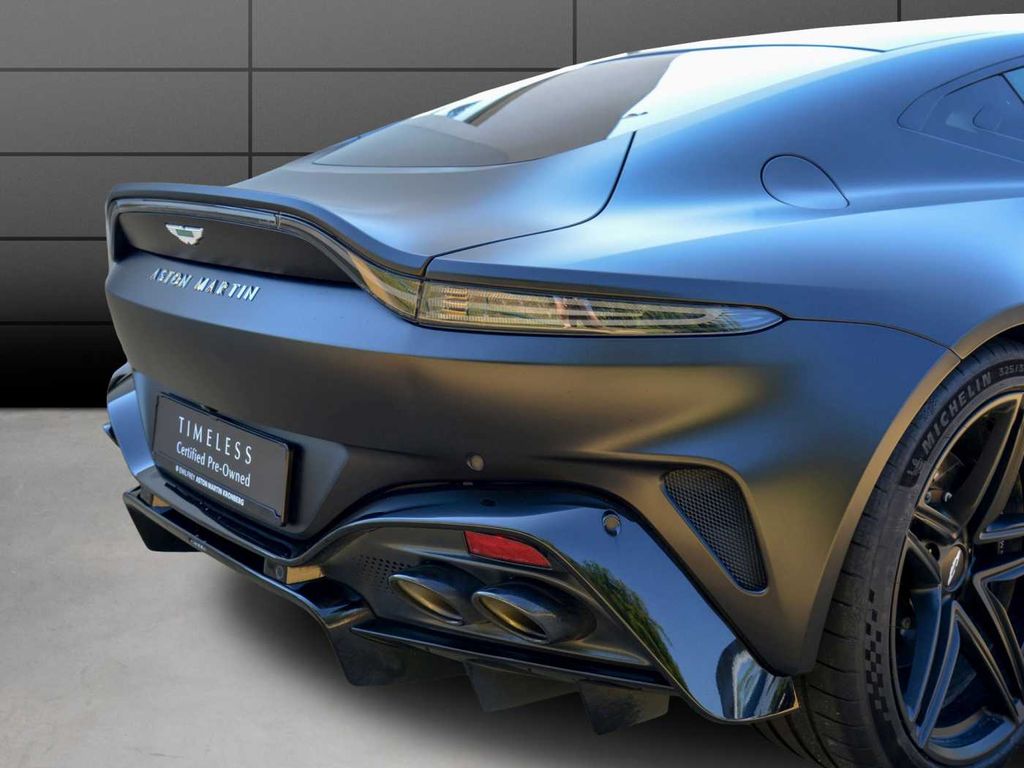 Aston Martin V8 Vantage 2024