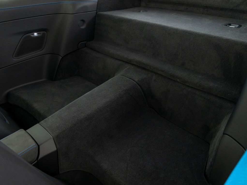 Porsche 992 2025
