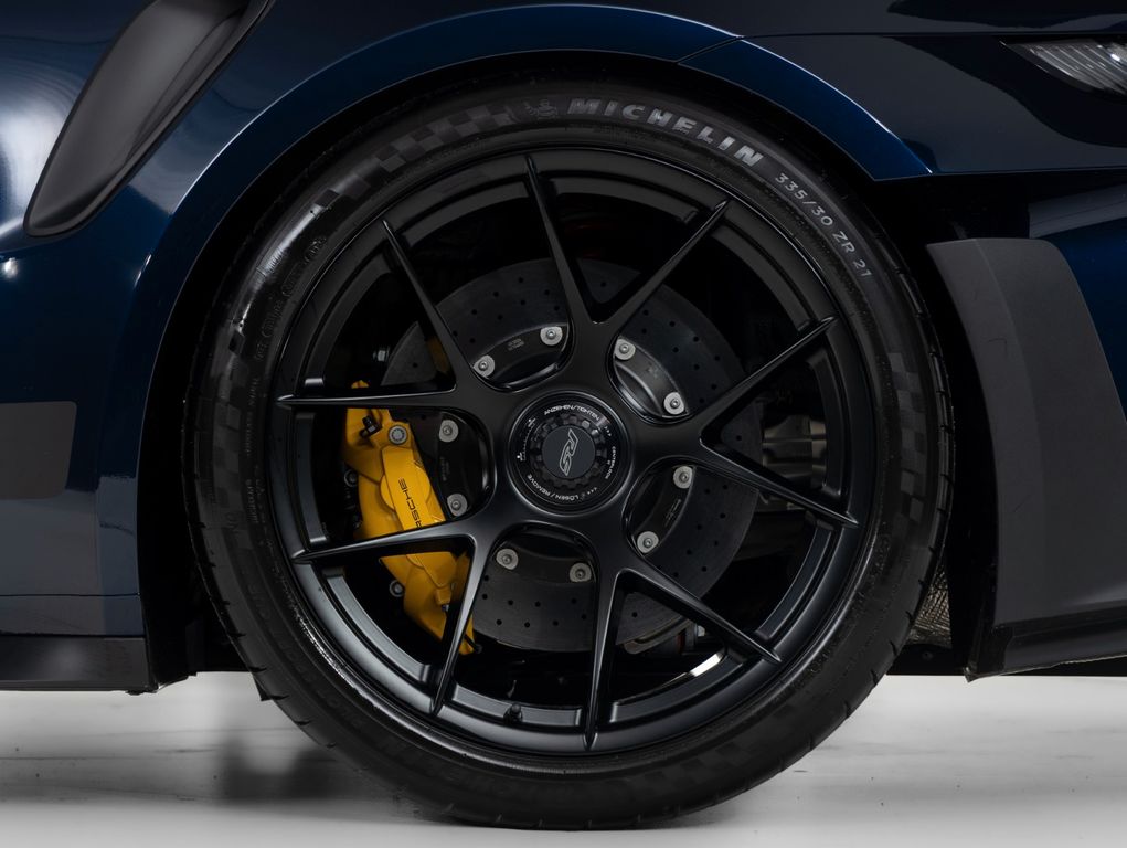 Porsche 992 2025