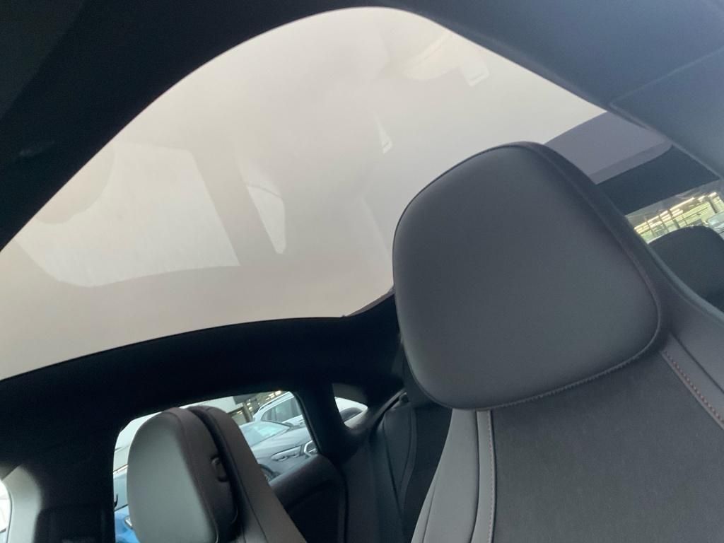 Mercedes-Benz CLA 350 2025