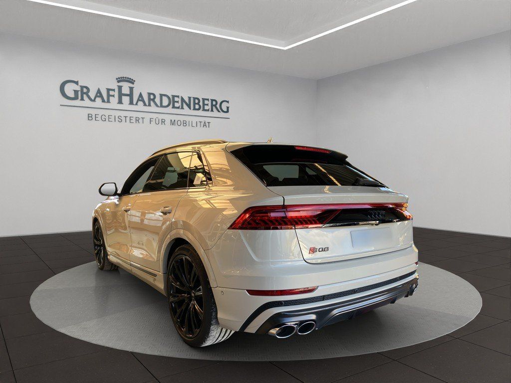 Audi SQ8 2023