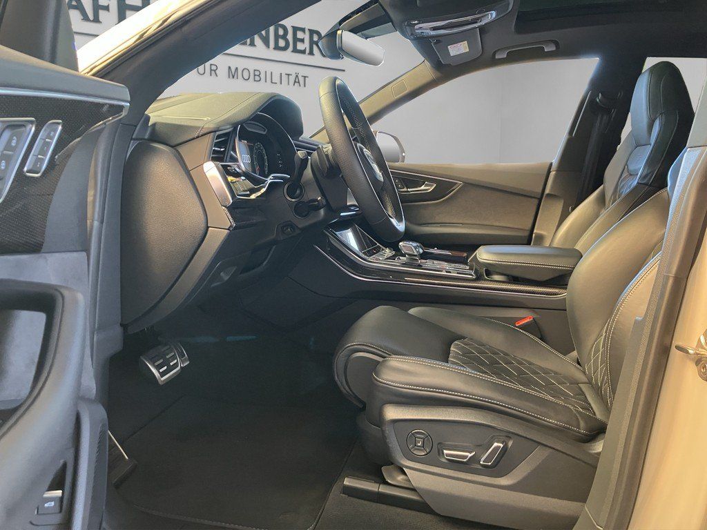 Audi SQ8 2023