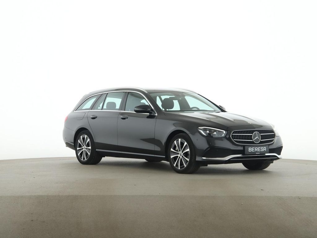 Mercedes-Benz E 300 2022