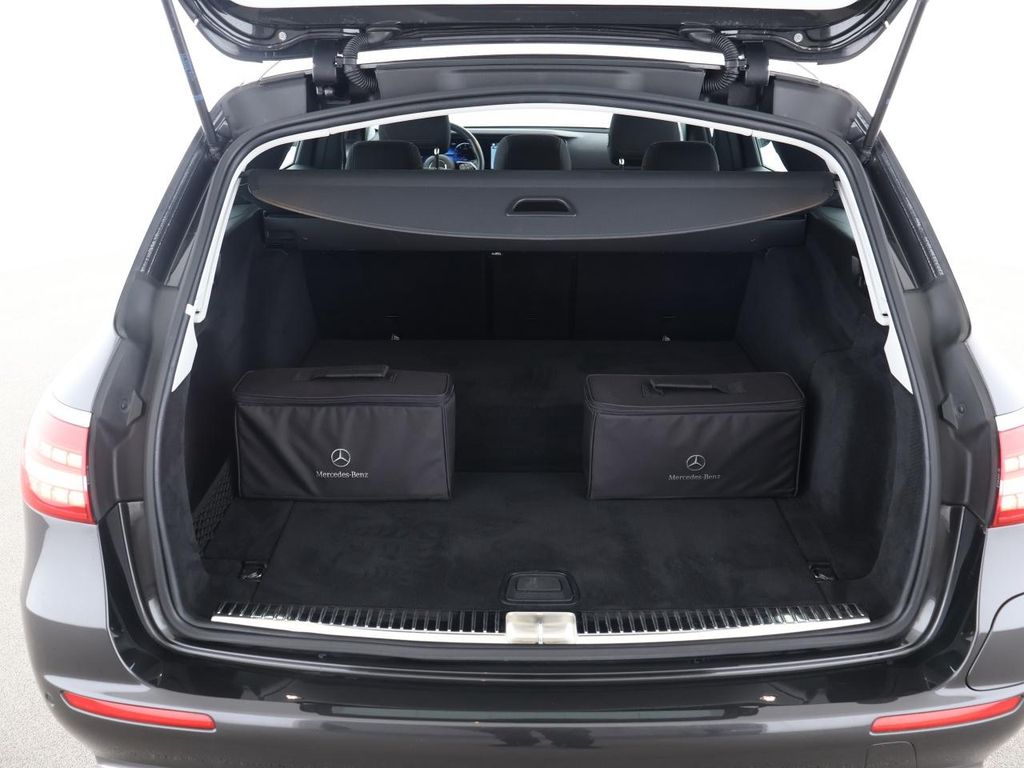 Mercedes-Benz E 300 2022