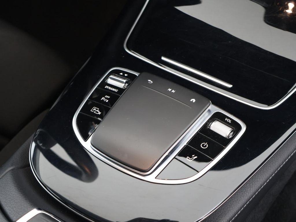 Mercedes-Benz E 300 2022