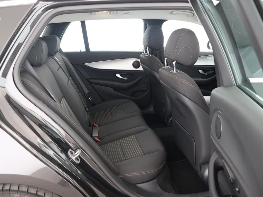 Mercedes-Benz E 300 2022