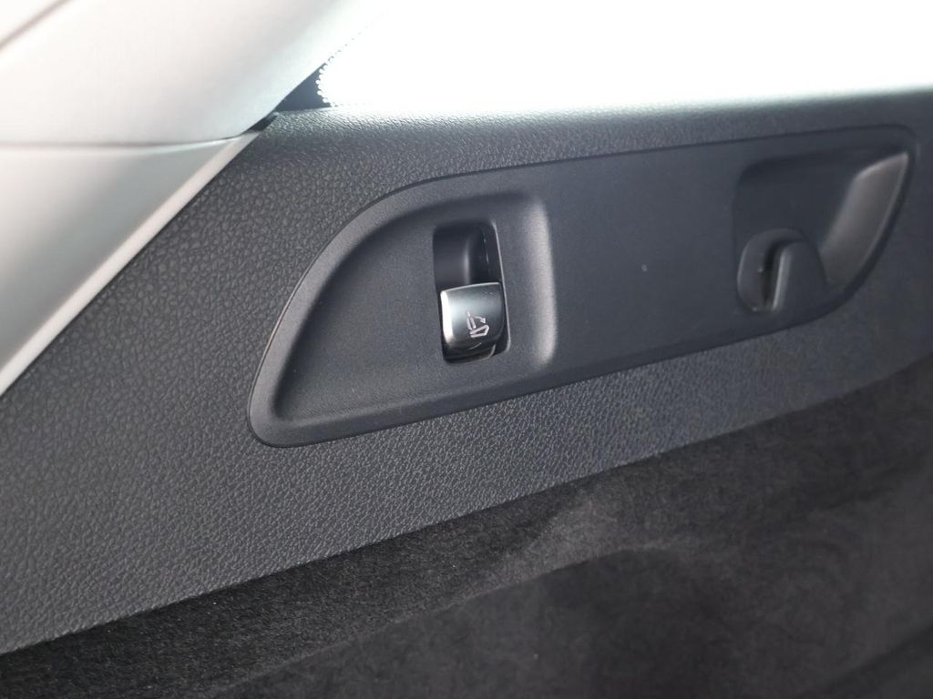 Mercedes-Benz E 300 2022