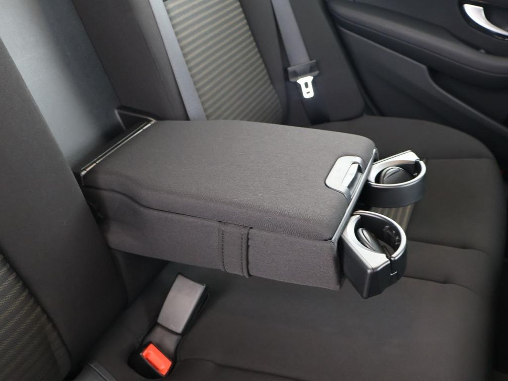 Mercedes-Benz E 300 2022