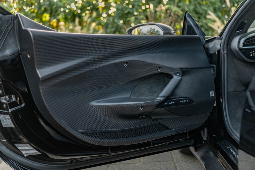 Ferrari 296 GTB 2023