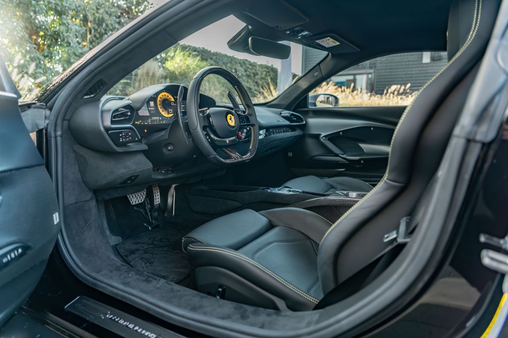 Ferrari 296 GTB 2023