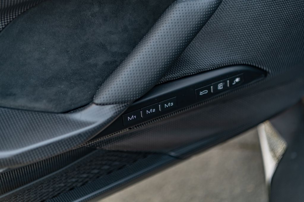 Ferrari 296 GTB 2023