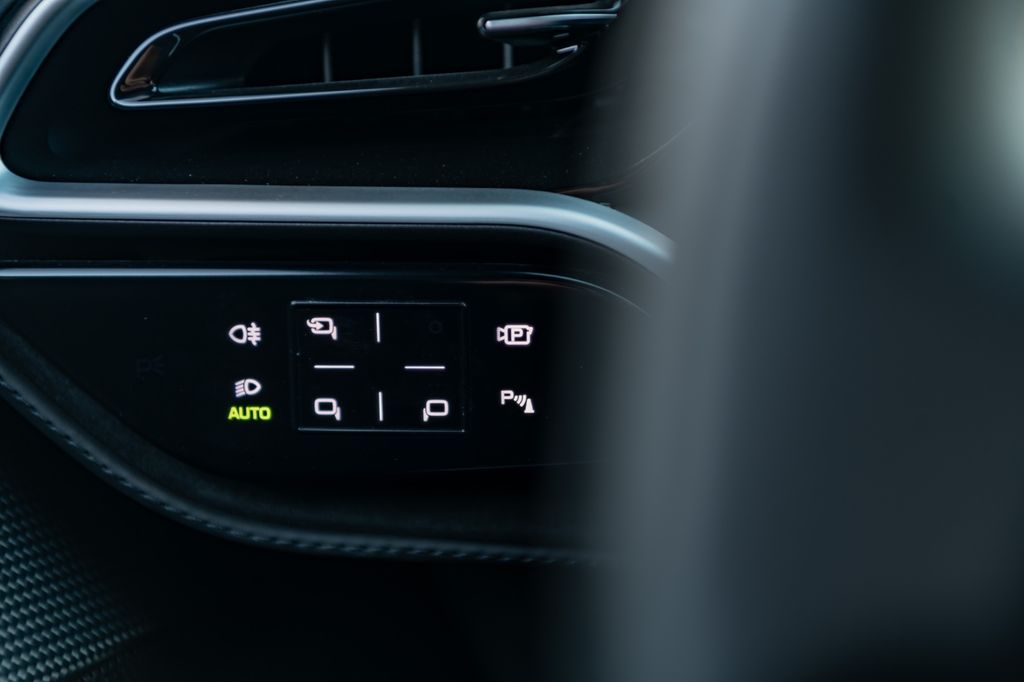 Ferrari 296 GTB 2023