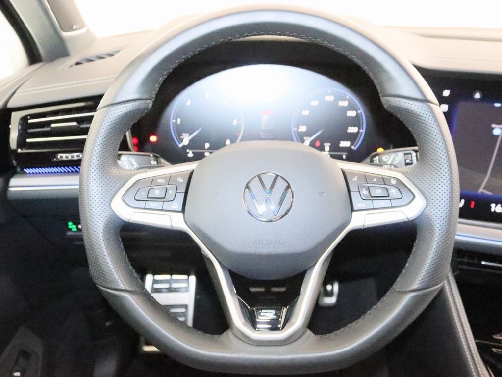 Volkswagen Touareg 2025