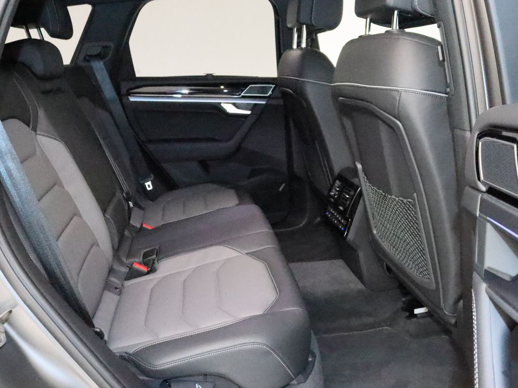 Volkswagen Touareg 2025