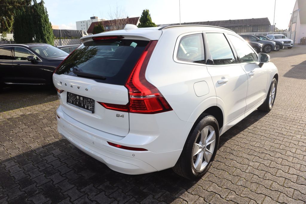 Volvo XC60 2022