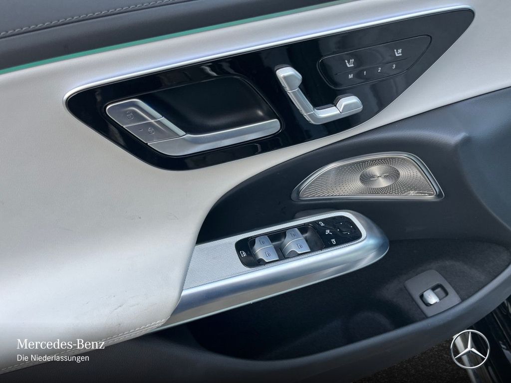 Mercedes-Benz E 300 2025