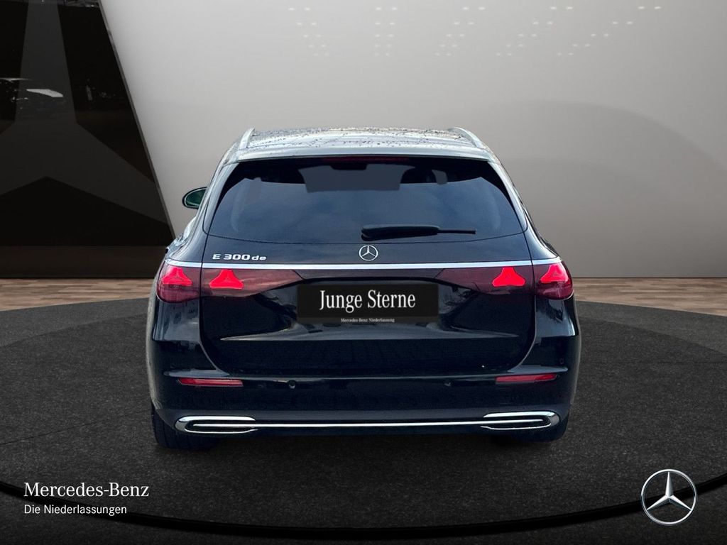 Mercedes-Benz E 300 2025