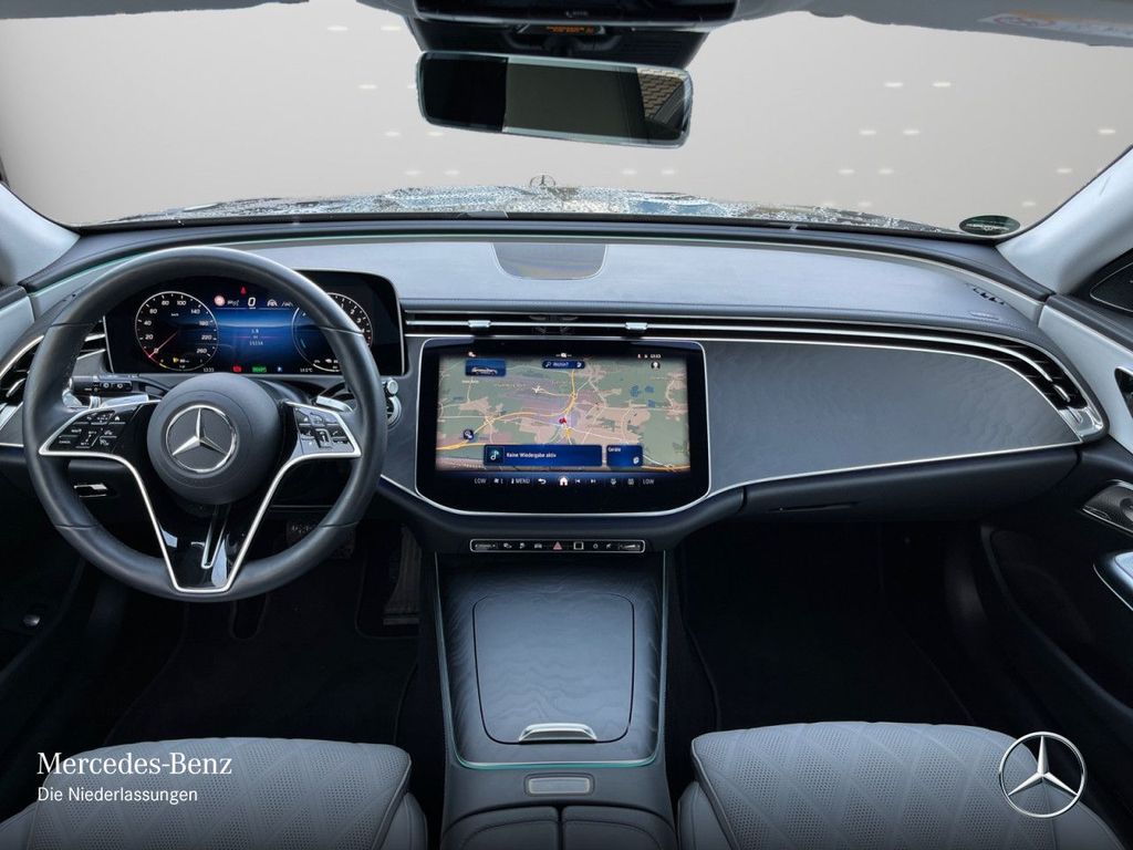 Mercedes-Benz E 300 2025