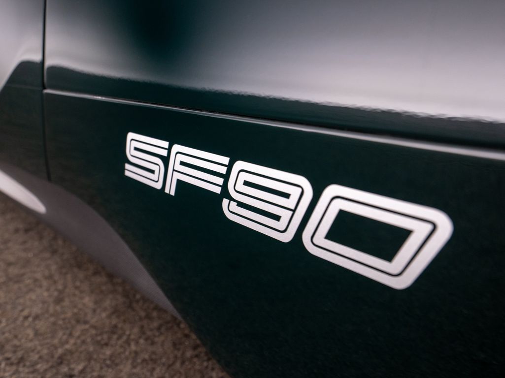 Ferrari SF90 2021