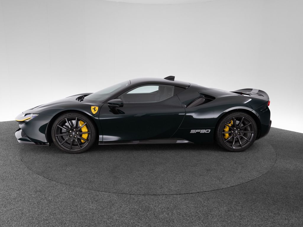 Ferrari SF90 2021