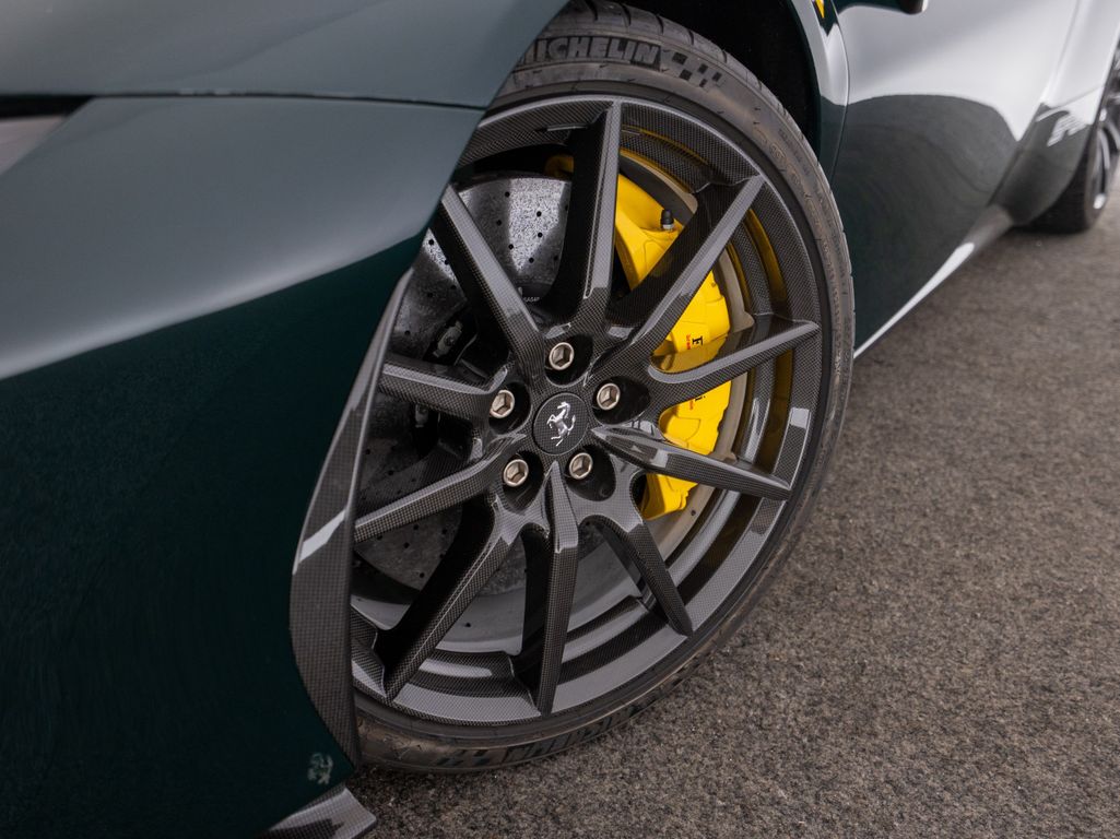 Ferrari SF90 2021