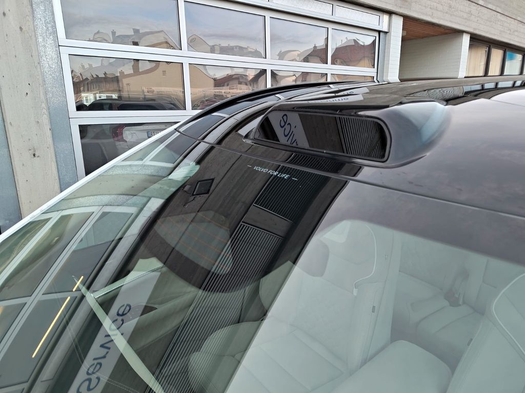 Volvo EX90 2025