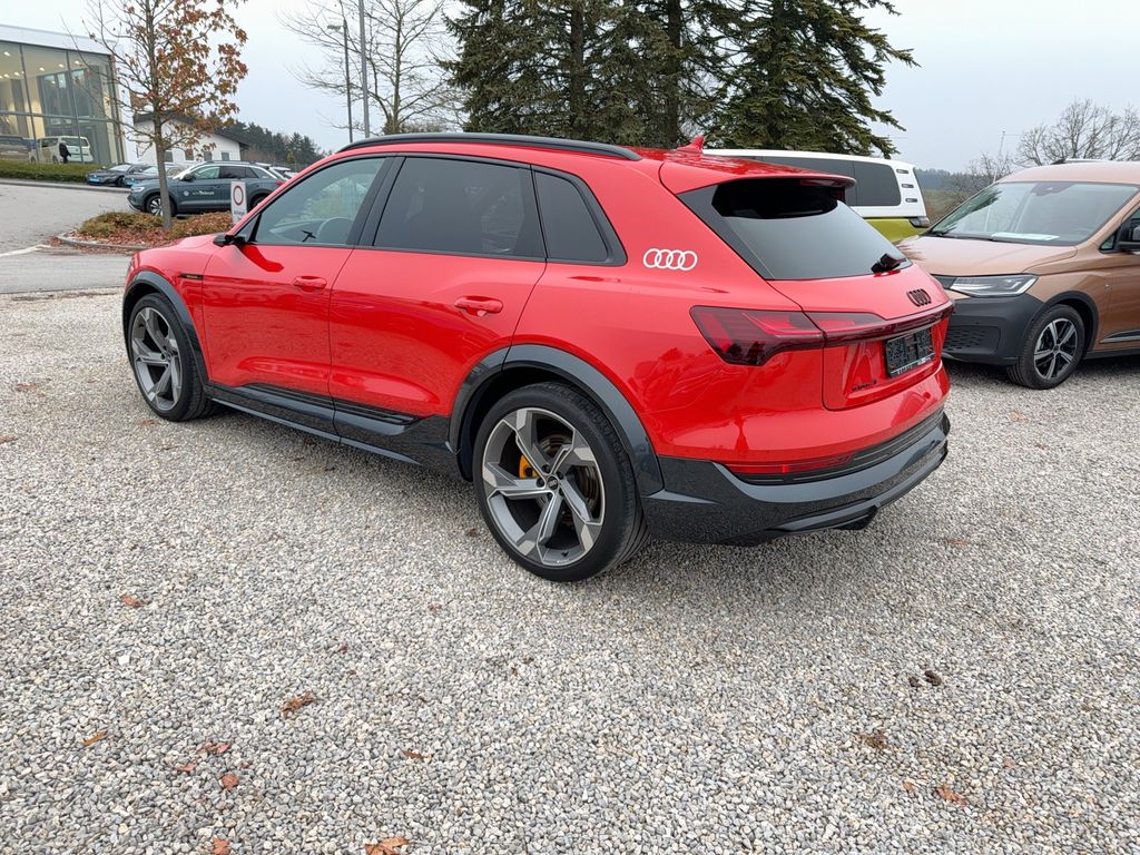 Audi e-tron 2022